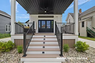 1423 Lakeshore Dr, Muskegon, MI 49441 - Photo 1
