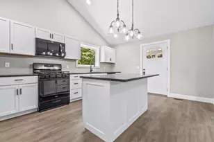 209 E High St, Union City, MI 49094 - Photo 13