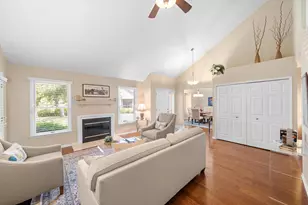 447 Sumark Way, Ann Arbor, MI 48103 - Photo 5