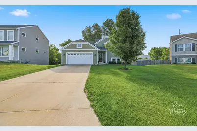 1037 Sunfield Drive, Holland, MI 49424 - Photo 3