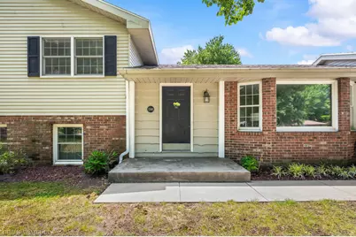 1346 Desmond Street, Saint Joseph, MI 49085 - Photo 5