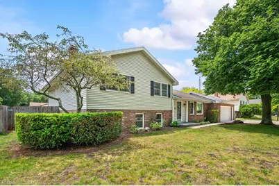 1346 Desmond Street, Saint Joseph, MI 49085 - Photo 3