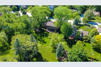 6718 Forest Park Drive, Troy, MI 48098 - Photo 37