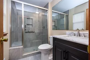 6718 Forest Park Dr, Troy, MI 48098 - Photo 25