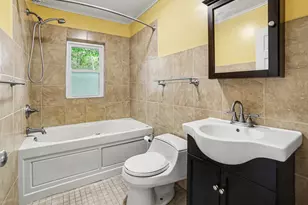 1358 N Lakeshore Dr, Ludington, MI 49431 - Photo 21