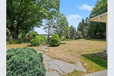 1358 N Lakeshore Drive, Ludington, MI 49431 - Photo 27