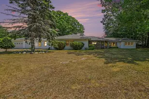 1358 N Lakeshore Dr, Ludington, MI 49431 - Photo 31
