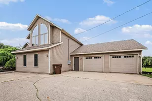 15530 Snauble Ave NE, Cedar Springs, MI 49319 - Photo 3