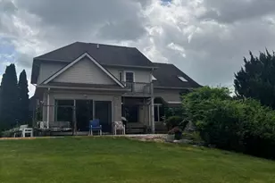 9216 Mirage Lake Dr, Milan, MI 48160 - Photo 11