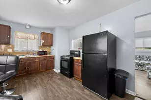 10028 Stahelin Ave, Detroit, MI 48228 - Photo 9