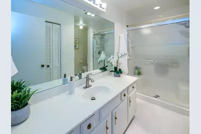 4040 Greenleaf Circle #409, Kalamazoo, MI 49008 - Photo 15