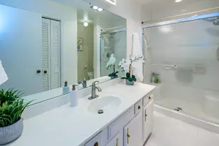 4040 Greenleaf Cir, Kalamazoo, MI 49008 - Photo 15