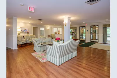 4040 Greenleaf Circle #409, Kalamazoo, MI 49008 - Photo 5