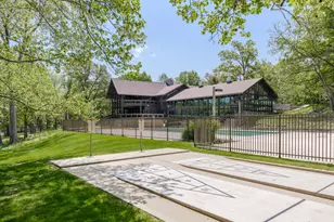 4040 Greenleaf Cir, Kalamazoo, MI 49008 - Photo 53