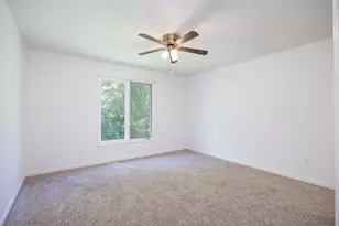 35907 Fierimonte Dr, Clinton Twp, MI 48035 - Photo 13