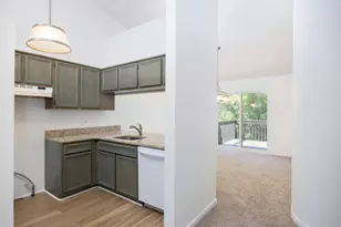 35907 Fierimonte Dr, Clinton Twp, MI 48035 - Photo 7