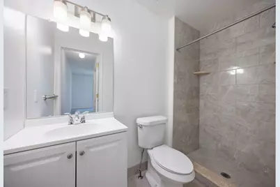 35907 Fierimonte Drive, Clinton Twp, MI 48035 - Photo 17
