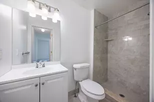 35907 Fierimonte Dr, Clinton Twp, MI 48035 - Photo 17