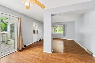 312 Mechanic St, Stockbridge, MI 49285 - Photo 5