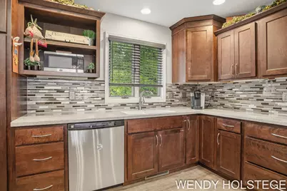 859 Creekridge Drive, Holland, MI 49423 - Photo 13