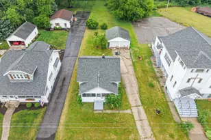 2453 Byron Center Ave SW, Wyoming, MI 49519 - Photo 19