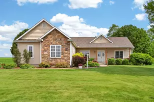 1563 Prairie Dr, Saint Joseph, MI 49085 - Photo 1