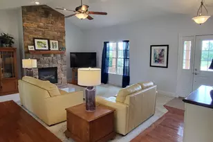 1563 Prairie Dr, Saint Joseph, MI 49085 - Photo 5
