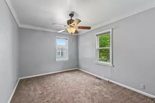 1011 State St, Adrian, MI 49221 - Photo 9