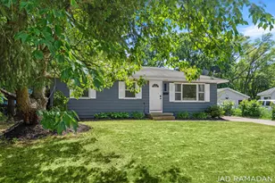 1620 32nd St SW, Wyoming, MI 49519 - Photo 3
