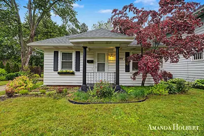 1946 Wyoming Avenue SW, Wyoming, MI 49519 - Photo 1