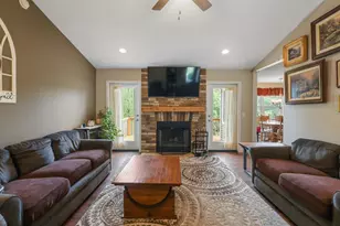 10426 Dutch Settlement Rd, Marcellus, MI 49067 - Photo 5