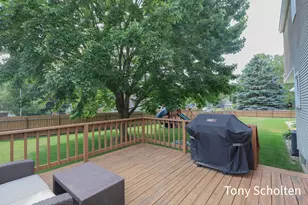 7537 Woodside Dr, Hudsonville, MI 49426 - Photo 33
