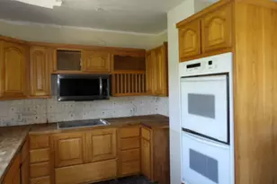 667 W Southern Rd, Bronson, MI 49028 - Photo 7