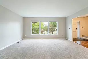 2240 Steeplechase Dr, Ann Arbor, MI 48103 - Photo 11