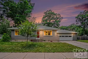 4631 Carrick Ave SE, Grand Rapids, MI 49508 - Photo 3