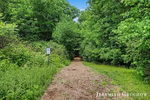 3333 Falcon Bluff Ct NE, Grand Rapids, MI 49525 - Photo 43