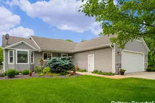 9875 Kateri Way Dr SE, Caledonia, MI 49316 - Photo 3