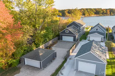 447 Lakeshore Boulevard, Norton Shores, MI 49444 - Photo 7