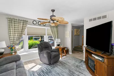 13250 Lake Point Boulevard, Belleville, MI 48111 - Photo 5