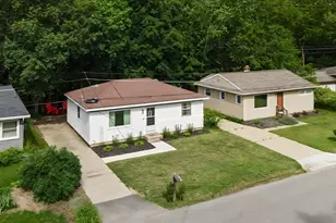 1944 Oakcliff Dr NE, Grand Rapids, MI 49525 - Photo 29