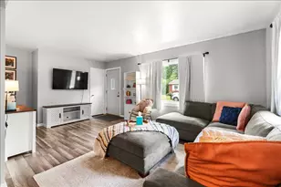 1944 Oakcliff Dr NE, Grand Rapids, MI 49525 - Photo 15
