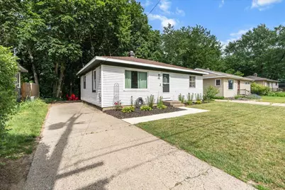 1944 Oakcliff Drive NE, Grand Rapids, MI 49525 - Photo 3