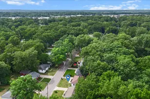 1944 Oakcliff Dr NE, Grand Rapids, MI 49525 - Photo 27