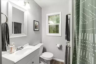 1944 Oakcliff Dr NE, Grand Rapids, MI 49525 - Photo 19