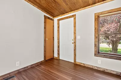 529 Riverside Drive, Battle Creek, MI 49015 - Photo 3