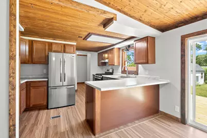 529 Riverside Drive, Battle Creek, MI 49015 - Photo 11