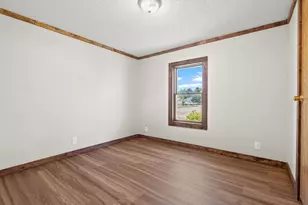 529 Riverside Dr, Battle Creek, MI 49015 - Photo 17