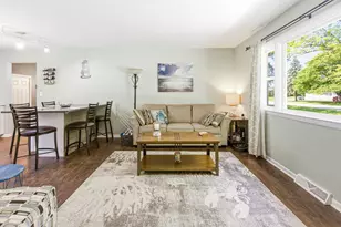 3663 Arbor St, Saint Joseph, MI 49085 - Photo 7