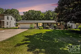 15888 Vinecrest Ave, Spring Lake, MI 49456 - Photo 5