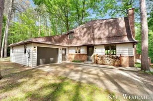 15594 Ritchie Ave NE, Cedar Springs, MI 49319 - Photo 1